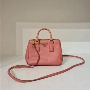 Super cute pink color Prada saffiano galleria
